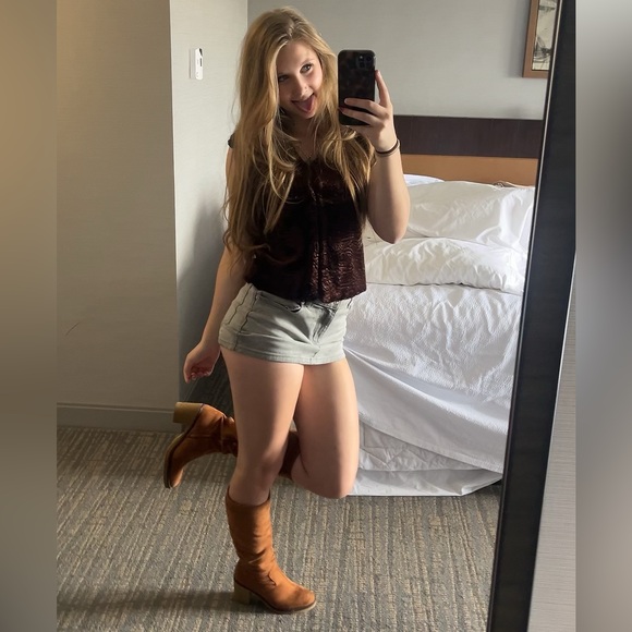 chelseycrand899